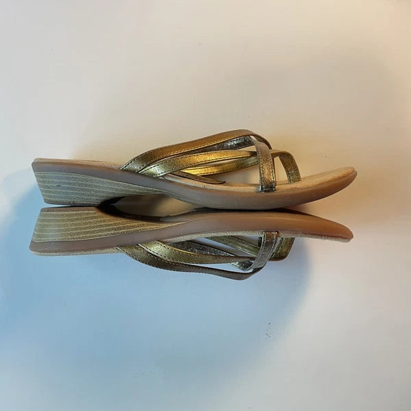 Merona  Bronze Gold Multi Tones  Bands  Sandals Sz 10 M Comfort Style Flip Flops