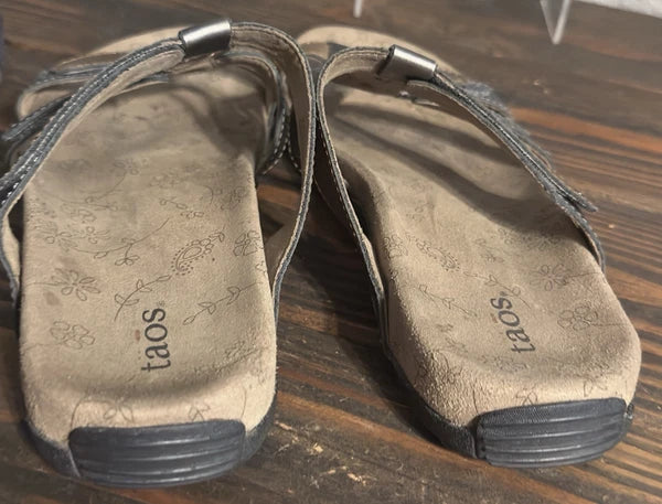 TAOS Prize Sandals Womens 8 Bronze Three Strap Leather Slide Strappy Slip On