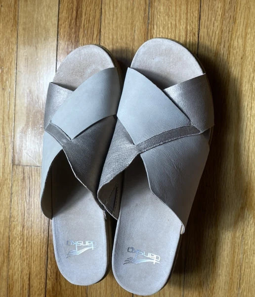 Dansko Miri Slides Size 39 8.5-9.0