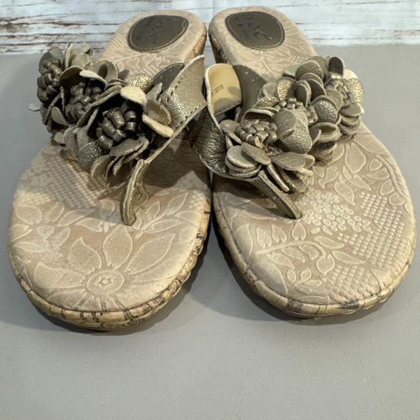 -NEAR MINT- Women’s 8 b.o.c Born Concept Fashion Sandals Flowers Cork Slides