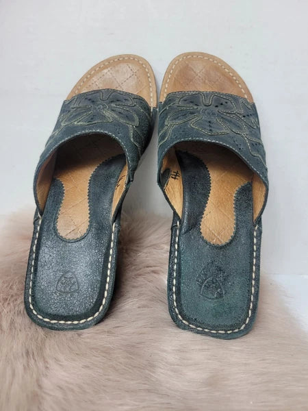 Ariat Floral Slide Sandals Black Style 22301 Womens Slip On Shoes Size 8.5 B