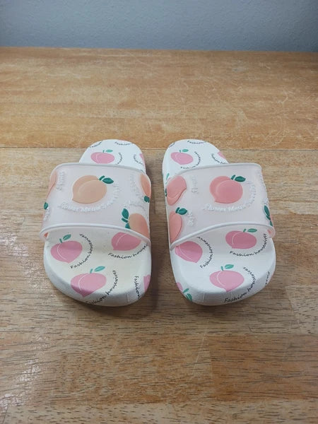 Fashion Housewives Peach Slides Sz 34/35