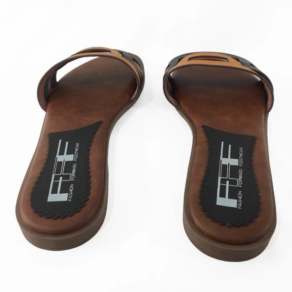 NEW! FASHION FORWARD FOOTWEAR Slides Brown Sz 9
