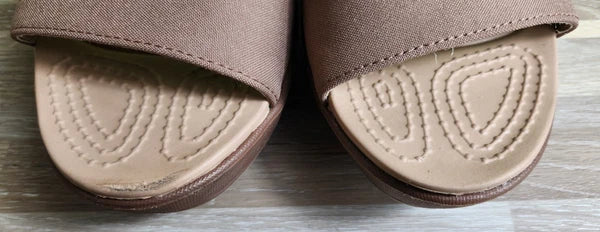 Crocs Leigh 2 Strap Wedge Sandals 11w Bronze Dual Comfort Women's Fashion Shoes