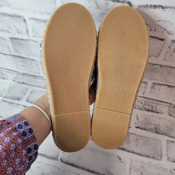 NWOB esmara Chinoiserie Style Blue and White Slide Sandals Size 7