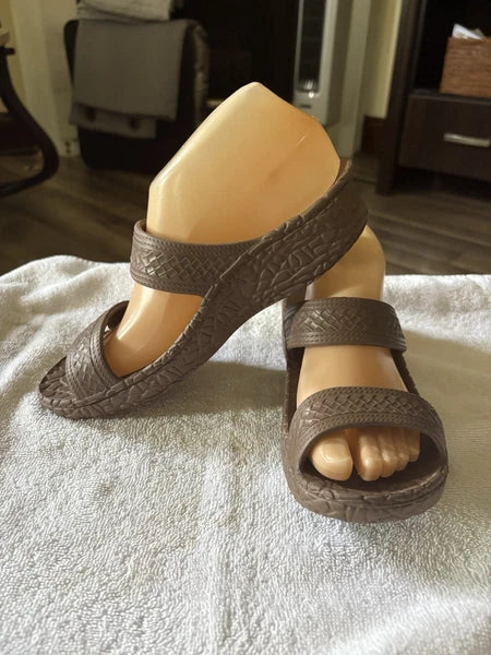 HAWAIIAN by Grandes Textured Brown Double Band Slide Sandals Women’s Sz 7