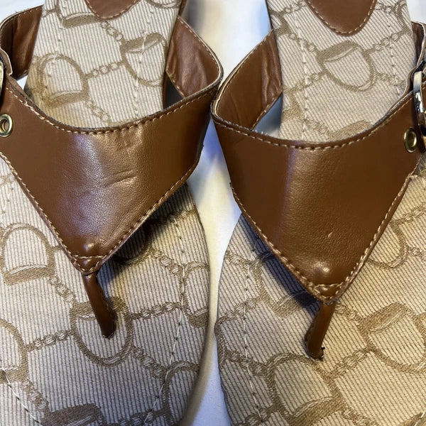 NWT Chaps Thong Buckle Sandals Slides Tan Women's Size (9-10) Summer Spring