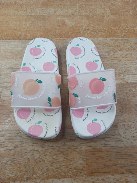 Fashion Housewives Peach Slides Sz 34/35