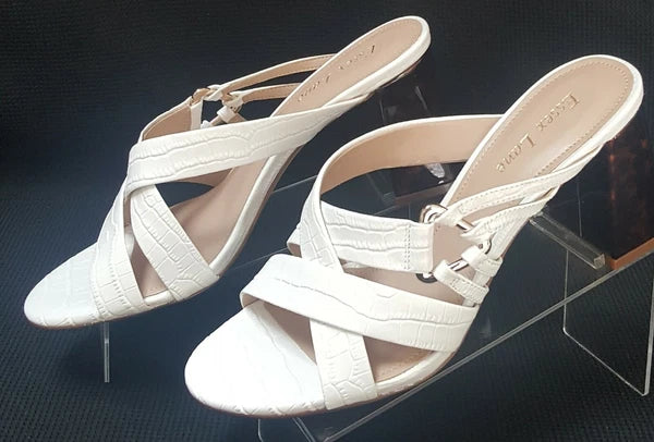 Essex Lane "El-Bezia" White Sandals w/Tortoise Style Heels Women's Size 8M NWB