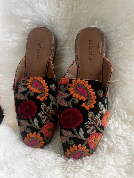 Indigo Rd. Hayze Mule Floral Embroidered Slip On Sandals Women’s Size 8.5