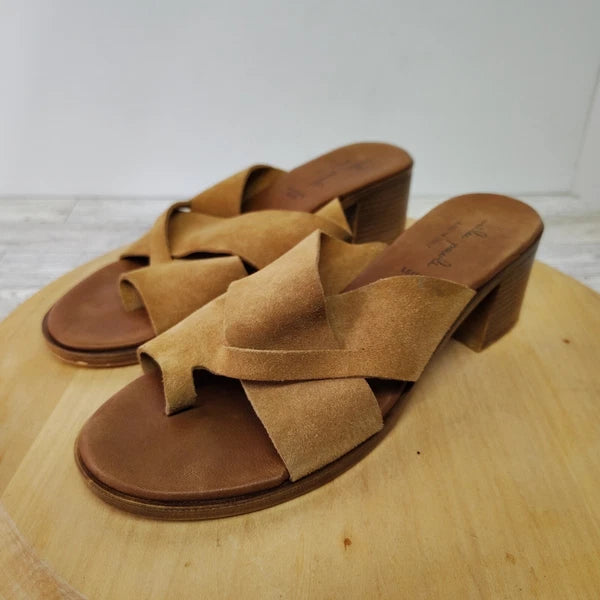 Mila Paoli Suede Mules Slides Chunky Block Heel 2.25" Sandals Italy Brown Size 8