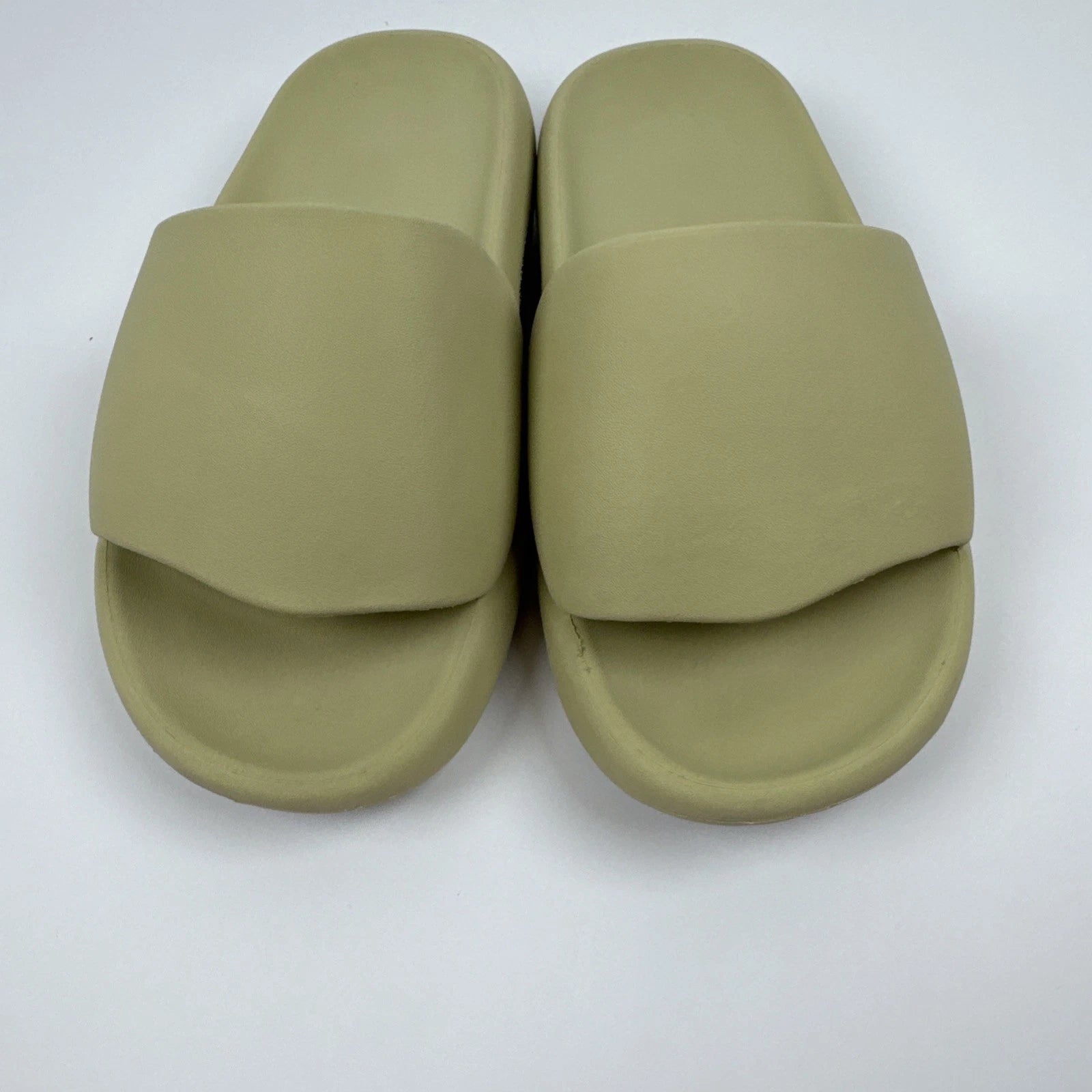 Yeezy Style Foam Slides – Beige EVA Sandals – Size 38 (Men’s US 6 / Women’s 7.5)