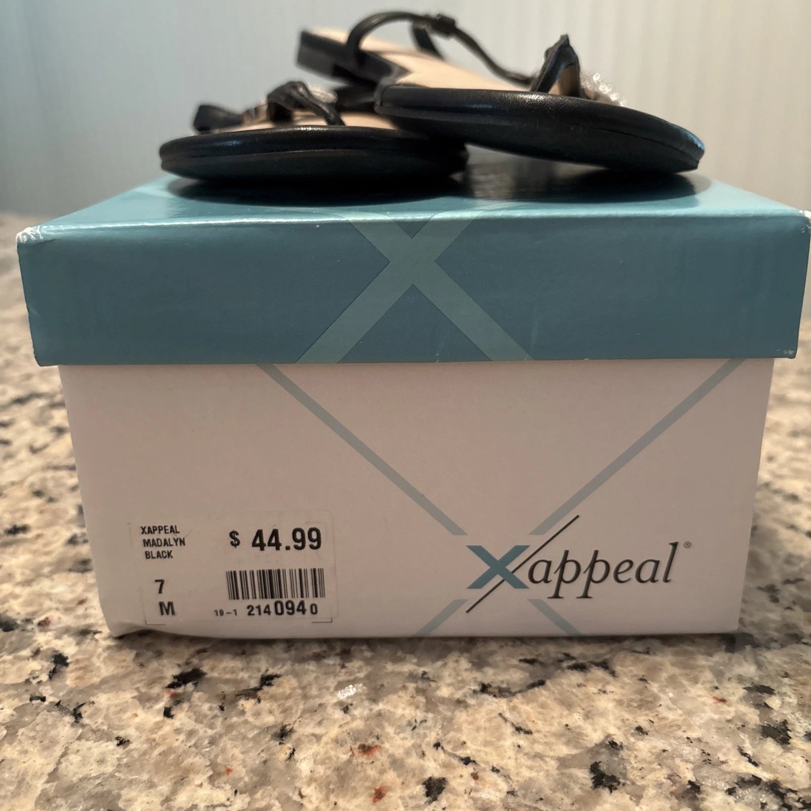 Xappeal Madalyn Black Women's Shoes Sandals Size 7