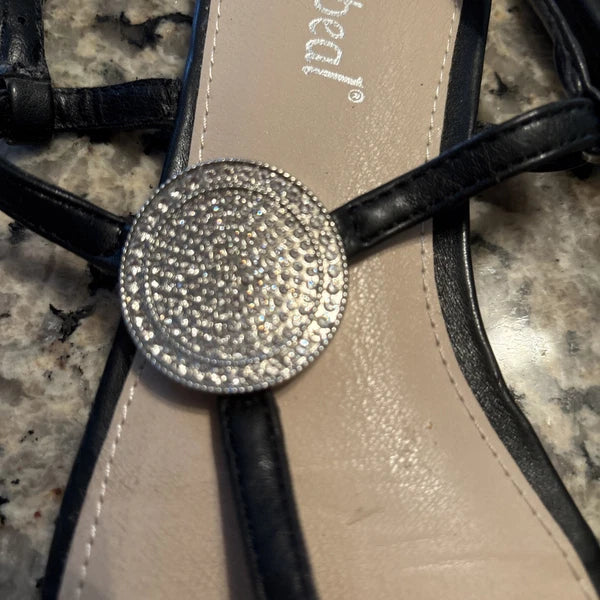 Xappeal Madalyn Black Women's Shoes Sandals Size 7