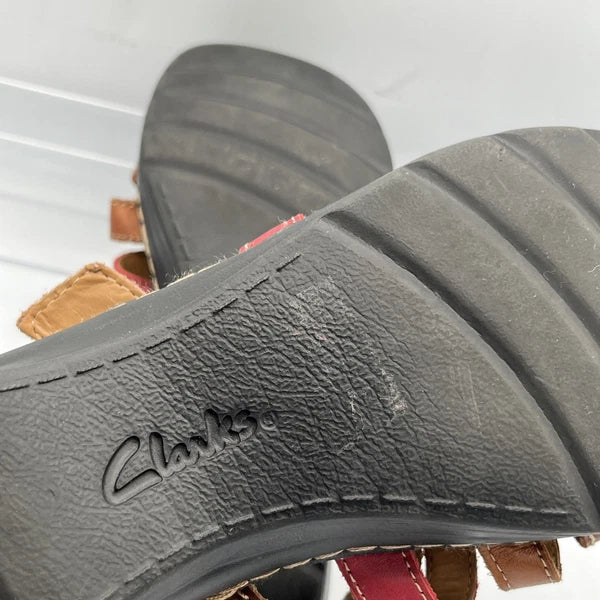 Clarks Leather Strappy Buckle Sandals Brown Red Women’s 11 Comfort Boho Style