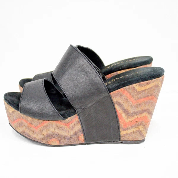 Very Volatile Los Angeles Wedge Sandals Black Leather Platform Women's Size 8